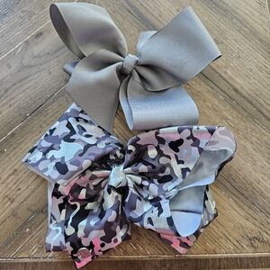 Jo-Jo Siwa Girls Camouflage Hairbow With Solid Grosgrain Bow